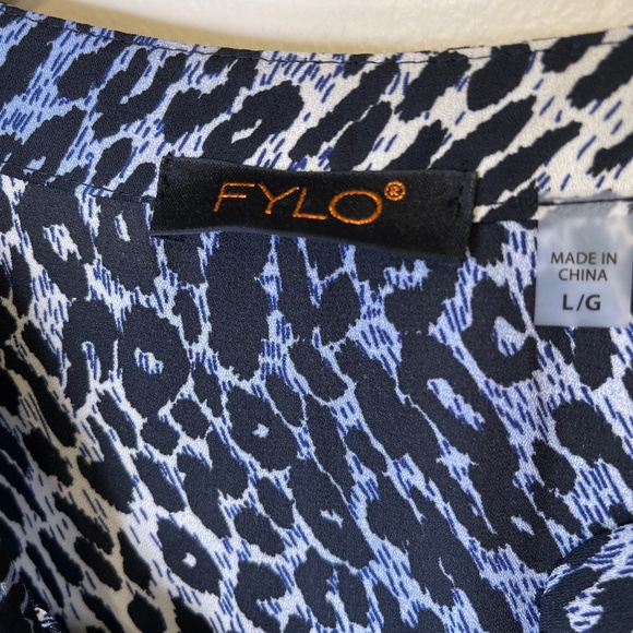 FYLO | NWT Animal Print Button Collared Blouse - Picture 14 of 15